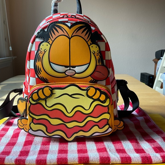 🍕🎒🍕 LOUNGEFLY LASAGNA GARRFIELD BACKPACK 🍕🎒🍕 NWT 🍕 - Picture 2 of 16